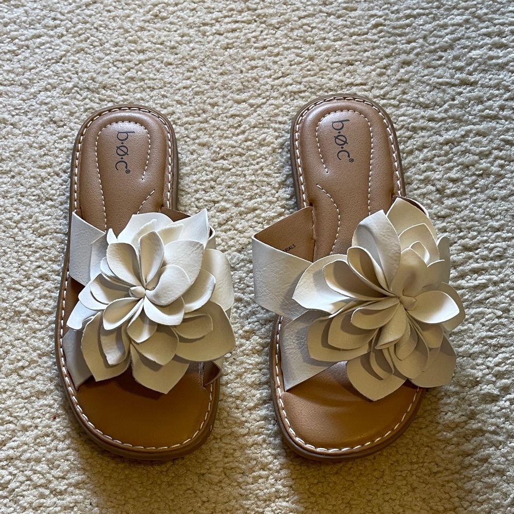 boc Kasia Sandals in White with Flower Accent